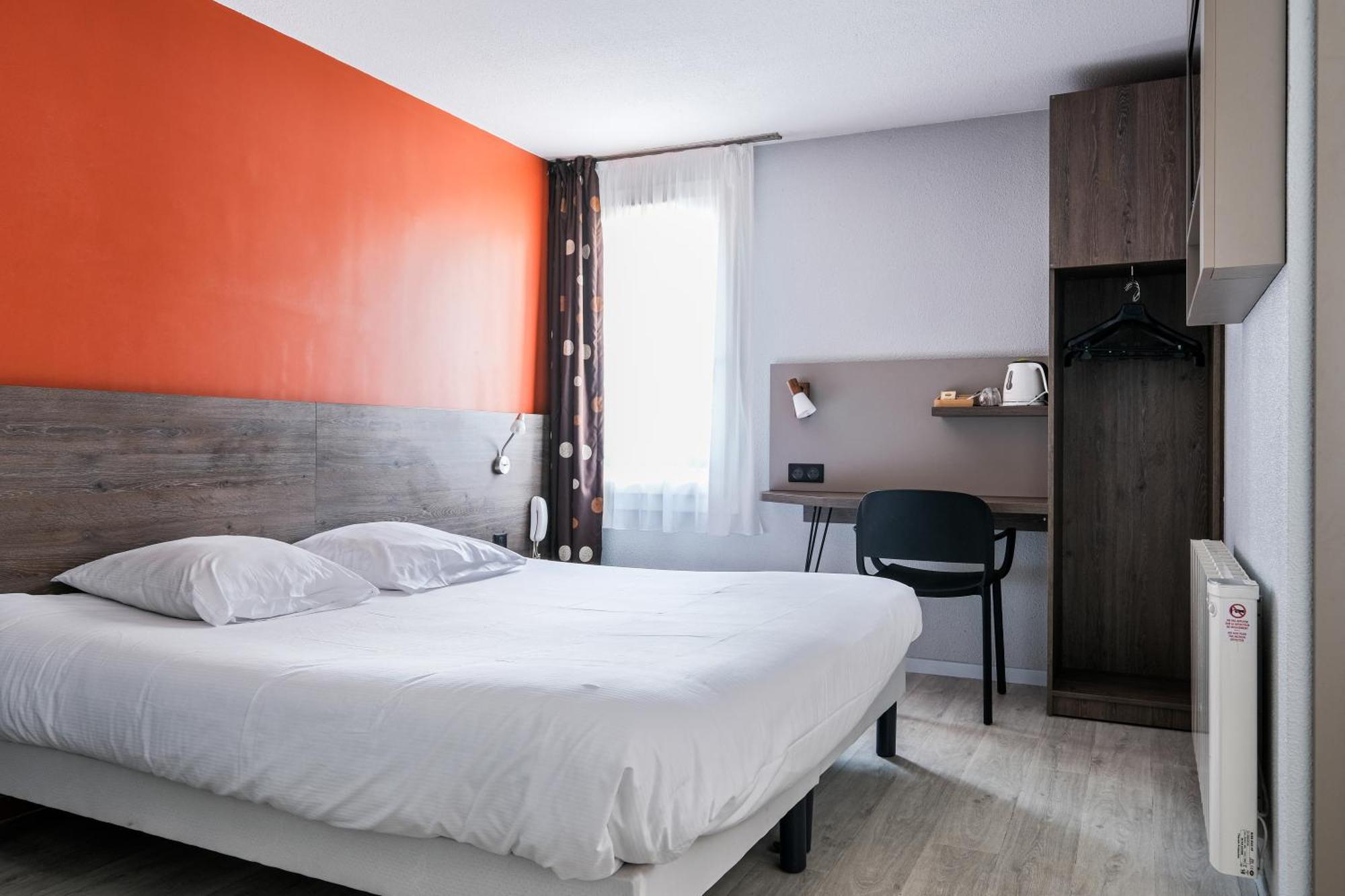 Hotel Logis Lyon Nord Massieux