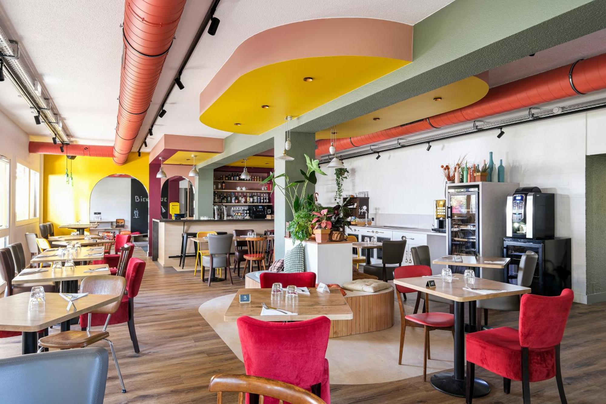 Logis Lyon Nord Hotel Massieux