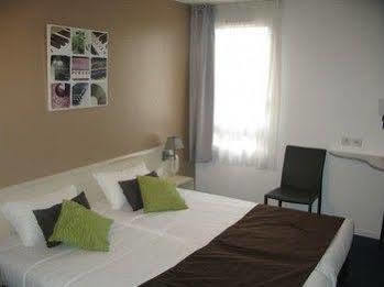 Hotel Greet Lyon Nord 3*
