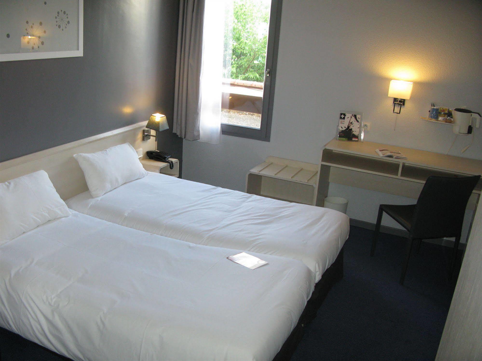 Greet Lyon Nord Hotel 3*