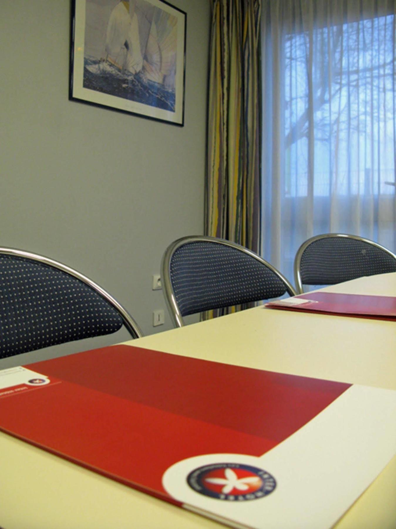 Greet Lyon Nord Hotel